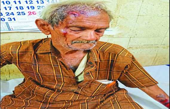 Humanity put to shame in Chhattisgarh, 81 year old man brutally beaten, accused of molestation, then...