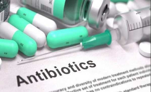 Antibiotics increase the risk of stomach diseases by 48%, eat carefully after the age of 40