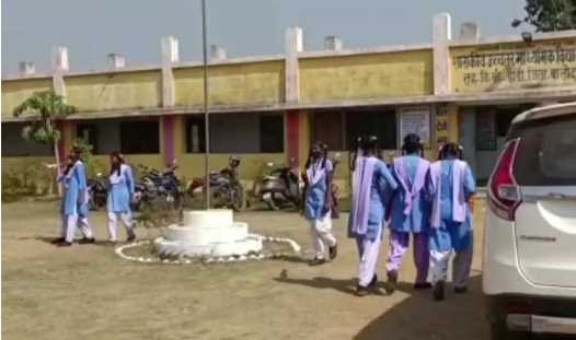 Unique mystery in this school in Chhattisgarh, girl students suddenly faint here... know what is this mystery