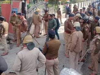 Police in Uttarakhand confused in its statement by calling stone pelters as outsiders