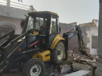 Action started to demolish the house of Atiq's close criminal Abdul, the accused is absconding for several days