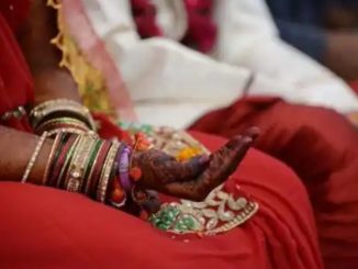 Seeing the condition of the bride who returned from the beauty parlour, the groom refused to marry