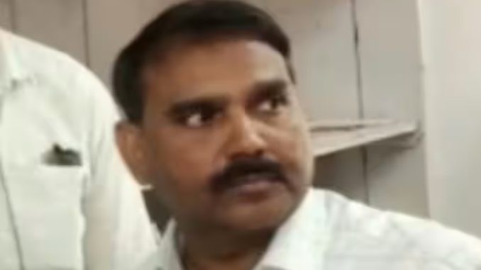 Rajasthan: Superintending Engineer was demanding bribe from the contractor, ACB caught red handed taking Rs 6 lakh