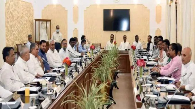 Seal on 36 agendas in Bihar cabinet meeting, increase in salaries and allowances of ministers