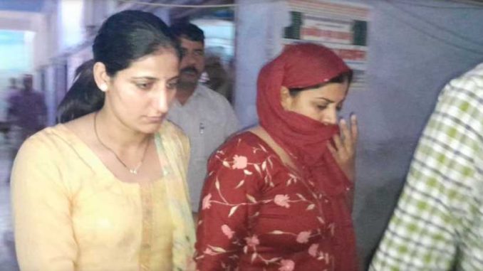 Female sub-inspector arrested for taking bribe of Rs 5,000 in Haryana, presented in court