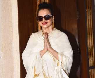 white saree, black glasses; Shining complexion.. at the age of 68, Noor is showering from Rekha's face!