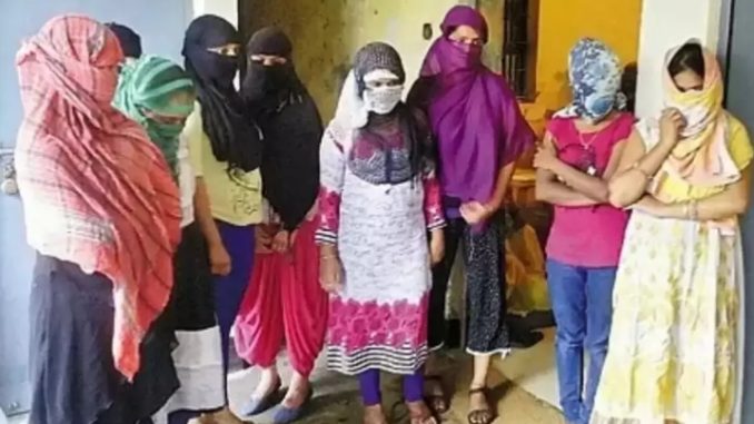 Police raided 3 hotels, girls found naked in objectionable condition