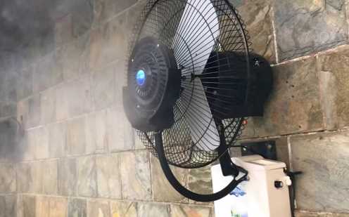 Forget AC-coolers! This fan will shower cold water, you will have to cover the quilt