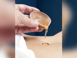 Applying the oil of this thing on the navel before sleeping at night gives amazing benefits, after a few days you will be surprised