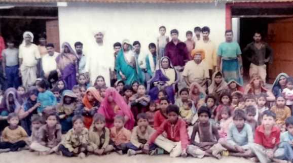 Unique family of 75 members in Khargone, Madhya Pradesh, all living under one roof