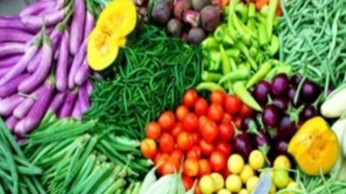 Prices of green vegetables are skyrocketing, there was a jump in the prices of these vegetables including potato-cabbage and brinjal