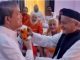 Bhagat Singh Koshyari and former CM Harish Rawat garlanded each other in Uttarakhand; Increased stir in BJP-Congress
