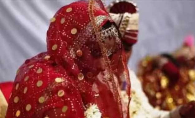 7 year old girl became bride, 45 year old groom ... A cruel father made daughter's life hell ...