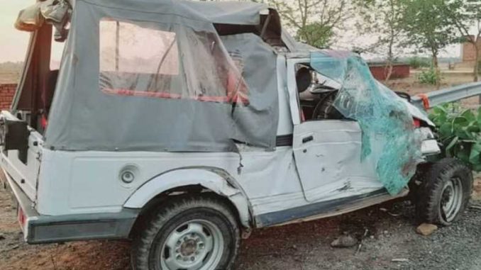 Pickup collides with police jeep in Bihar, two jawans killed; A dozen injured including 7 policemen