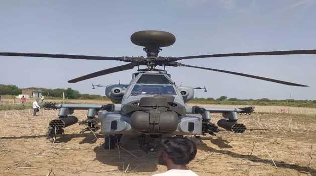 Madhya Pradesh: Emergency landing of Apache combat helicopter in Bhind, landed in field due to technical fault