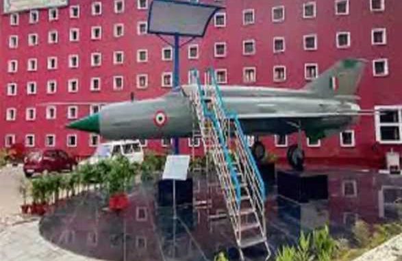 Rajnath Singh will inaugurate the country's first Airforce Heritage Center today, people will be able to experience flying in a fighter jet