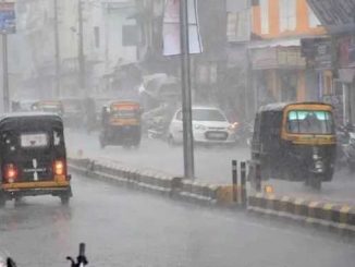 Monsoon wreaks havoc in Bihar, heavy rain alert in 5 districts, flights cancelled, schools closed