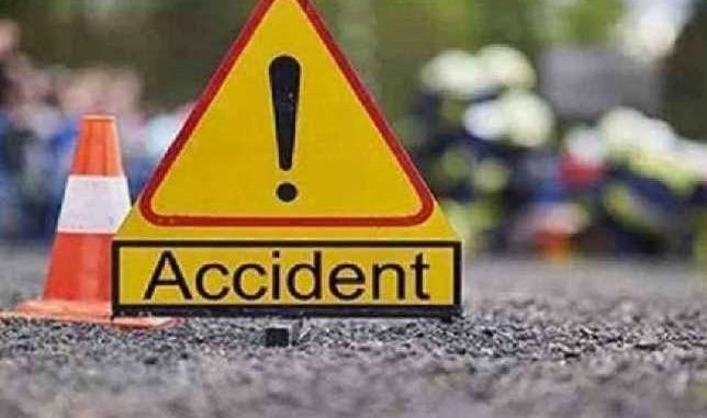 Four people died after autorickshaw fell into a ditch in Chhattisgarh