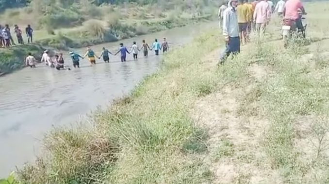 Sensation spread by three feet found in the river, fear of double murder, even after 24 hours, the hands of the police are empty