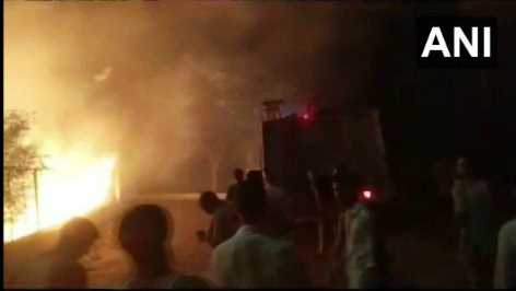 Fierce fire broke out in Patna's school, there was panic in the area after seeing high flames