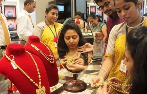 Gold and silver prices continue to rise, jewelery buyers worried; Increasingly the rate reached here