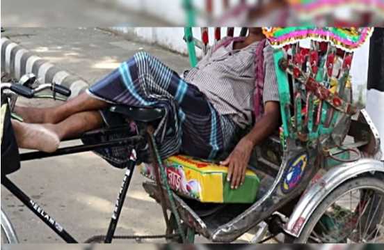 Rickshaw puller's turnover in 2 months is 6 crore 67 lakh, you will be shocked to know the reality