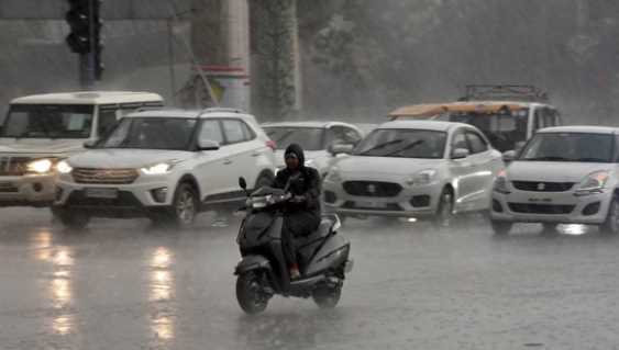 Lightning may fall in Chhattisgarh today with heavy rain, Meteorological Department alert