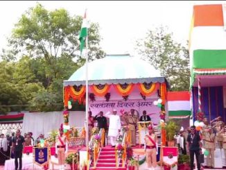 Independence Day celebrated in Chhattisgarh, CM Baghel hoisted the flag in Raipur