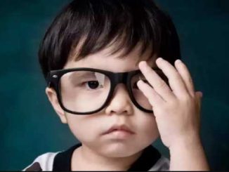 Power glasses should not touch children's eyes, include these 8 superfoods in their diet.