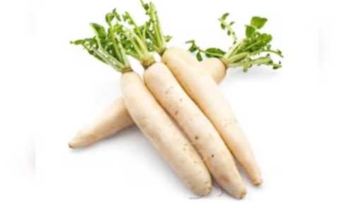 Radish Side Effects: Radish can become a disaster for these 5 people, do not consume it even by mistake