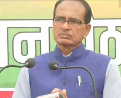 Shivraj again became emotional, started crying 'Mama', said- he is not going away from Madhya Pradesh