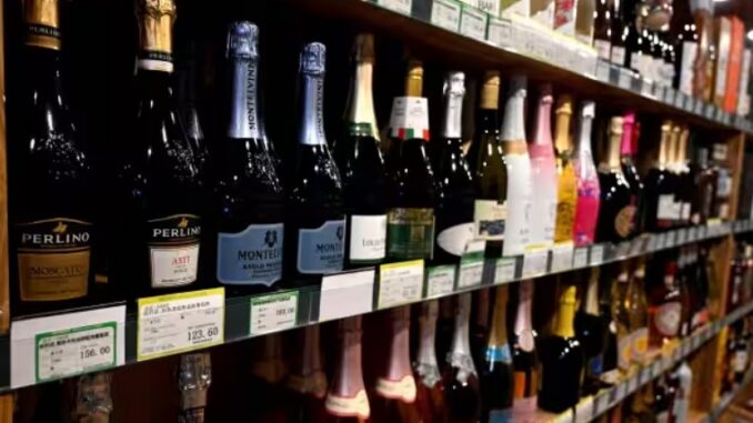 Good news for alcoholics in UP, bottle prices will be so low
