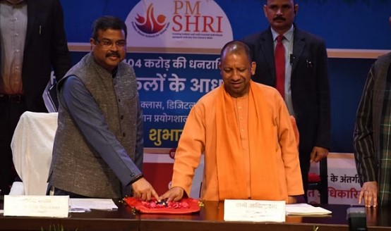 CM Yogi gave Rs 404 crore for the modernization of schools, said- the previous period of the state was a dark era.