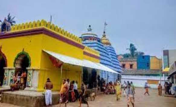 Why is Bhubaneswar's Maa Mangala Basti temple famous, where Bill Gates visited?