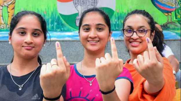 Youth and women voters will write the fate of leaders in Bihar, Election Commission's focus on them