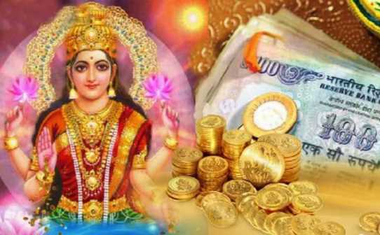 Mother Lakshmi, the goddess of wealth, herself comes to these houses, the coffers are always full.