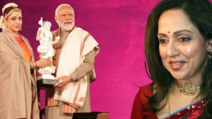 When Hema Malini stumbled after saying two words on the stage, PM Modi held the mike and...