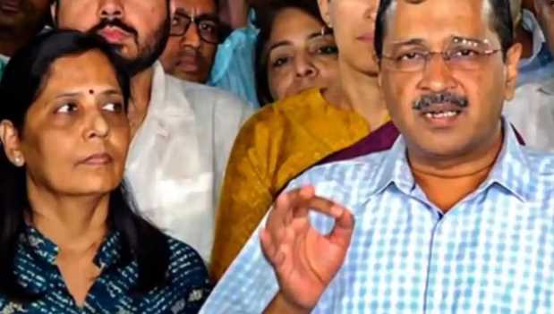 Kejriwal's wife Sunita took charge, big attack on PM Modi; what sign