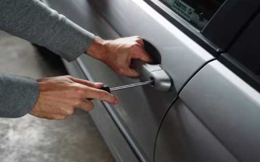 Car thieves hate these 4 things very much! 'Brahmastra' to protect car from theft