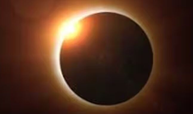 The first solar eclipse of the year will be visible today, when and where, how to see the view sitting at home, know the answer to every question.