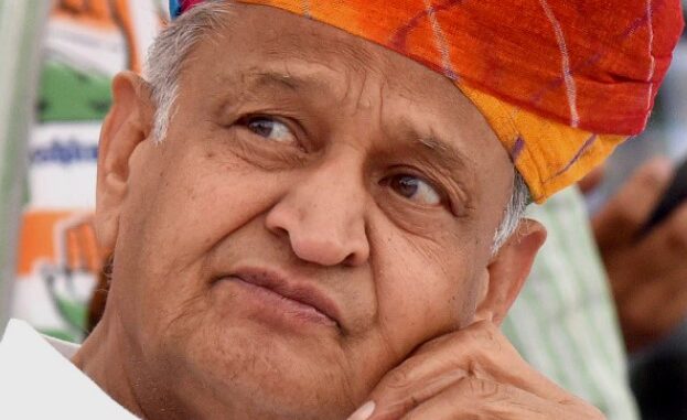 Just now: Bad news about former Chief Minister Ashok Gehlot, staying in a private hotel...