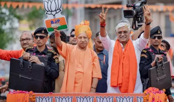 'People have made Ramnaam of traitors true' UP CM Yogi's sharp attack on Congress in Jodhpur