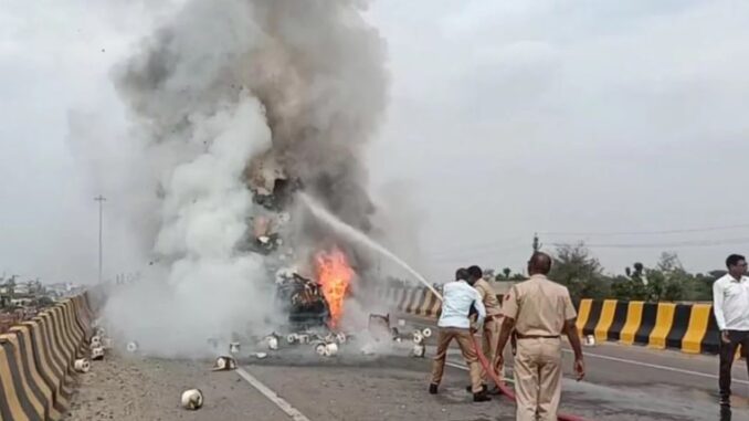 An uncontrolled car rammed into the back of a moving truck at a speed of 120, 6 people were burnt alive, there was an outcry.