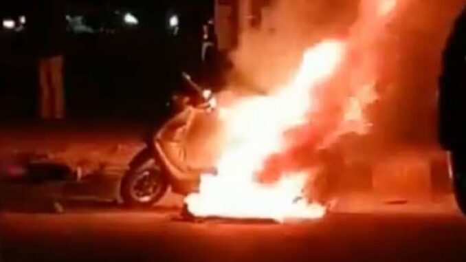 Muzaffarnagar: Electric scooter explodes, doctor's house catches fire