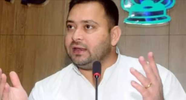 Tejashwi's taunt on BJP- Government from Center to Bihar; What else is needed to set up a job industry?