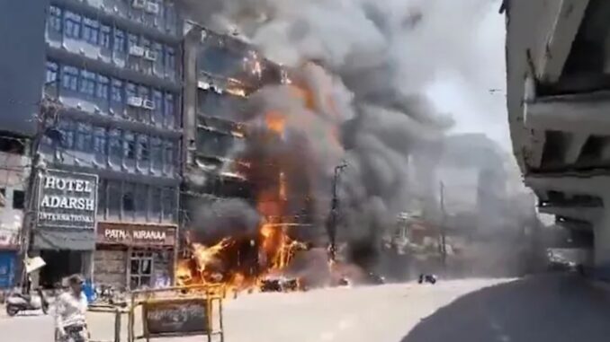 The country was shocked by the horrific accident: A massive fire broke out in a hotel near the junction, many were burnt alive, heavy forces were deployed on the spot.