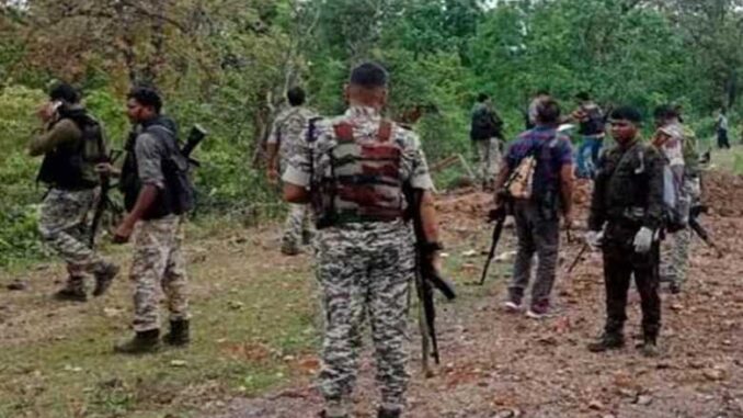Encounter between Naxalites and security forces in Kanker, Chhattisgarh, 29 Naxalites killed, top commander killed