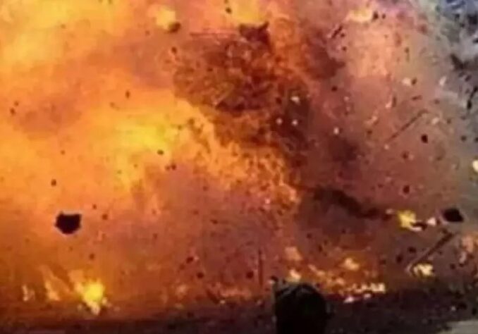 Explosion during Ram Navami procession in Bengal, stones pelted from rooftops, tremendous violence - know the latest situation