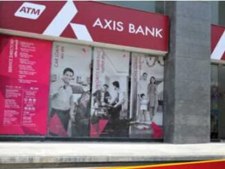 Axis Bank booms after RBI action on Kotak Mahindra Bank, becomes the fourth largest bank of the country