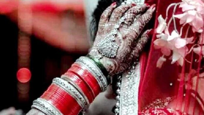 Madhya Pradesh: Lost sight of happiness, suddenly a painful accident happened, marriage broke.